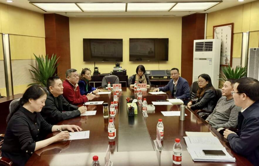 pg赏金女王单机版试玩平台集团向导赴重庆开展调研考察