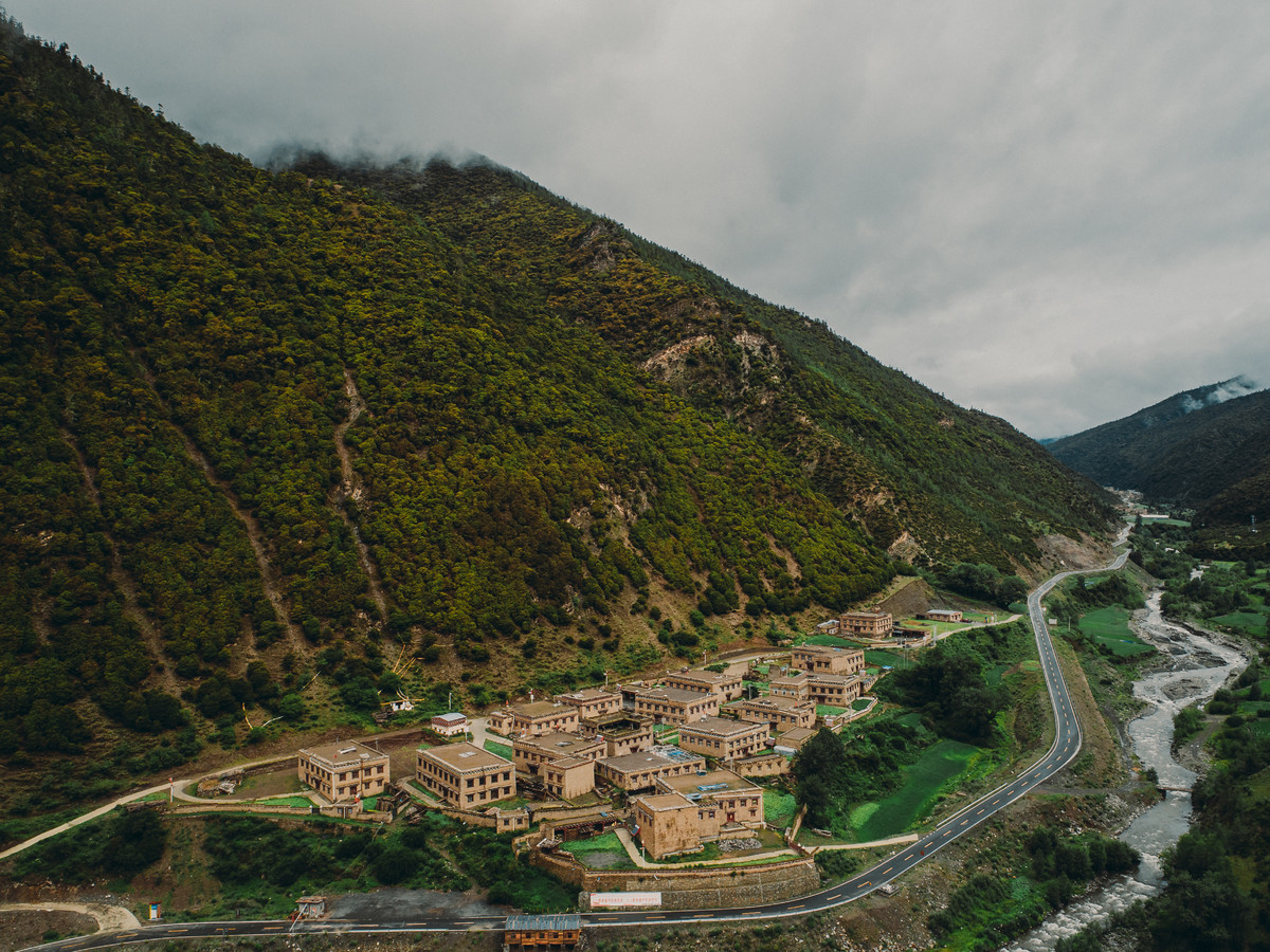 入选天下旅游减贫百大案例，，，，，，四川这个43户人家的高原村寨成网红打卡地