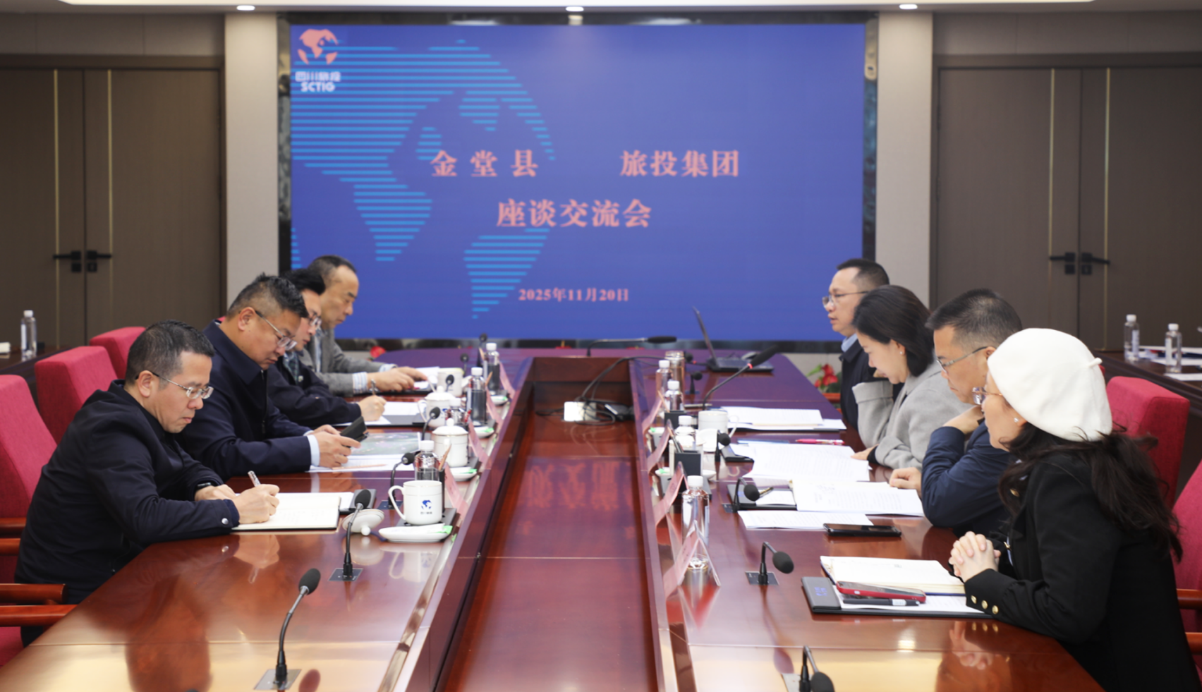 省pg赏金女王单机版试玩平台集团与金堂县开展交流相助